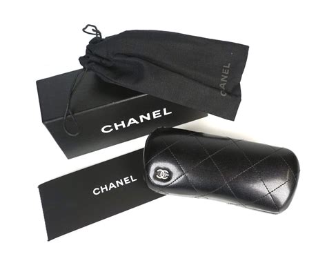 etui a lunette chanel|chanel maroquinerie petite.